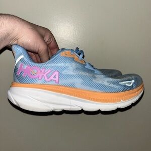 Hoka One One Clifton 9